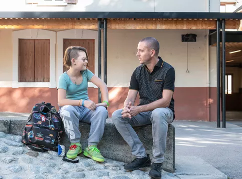 Les Sentinelles au collège Saint-Paul - Léonie et Mickaël Gay, responsable du dispositif